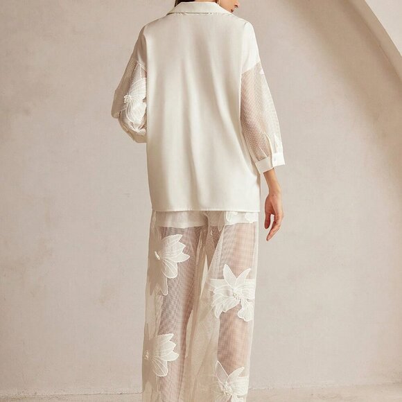 White Casual Women's Set French Romantic Hollow Embroidery Floral Outfit - Picture 5 of 15